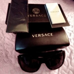 Original Versace sunglasses brand new